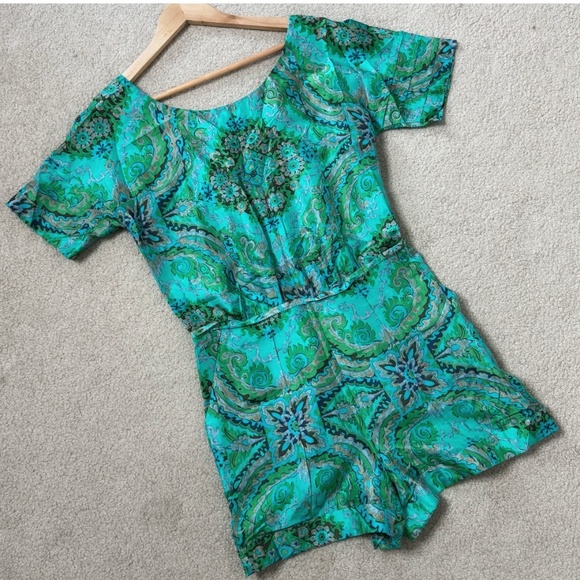 J Crew Rock The Casbah Romper 100% Silk Shorts One Piece Short Sleeve Green Sz 4 - Picture 2 of 15